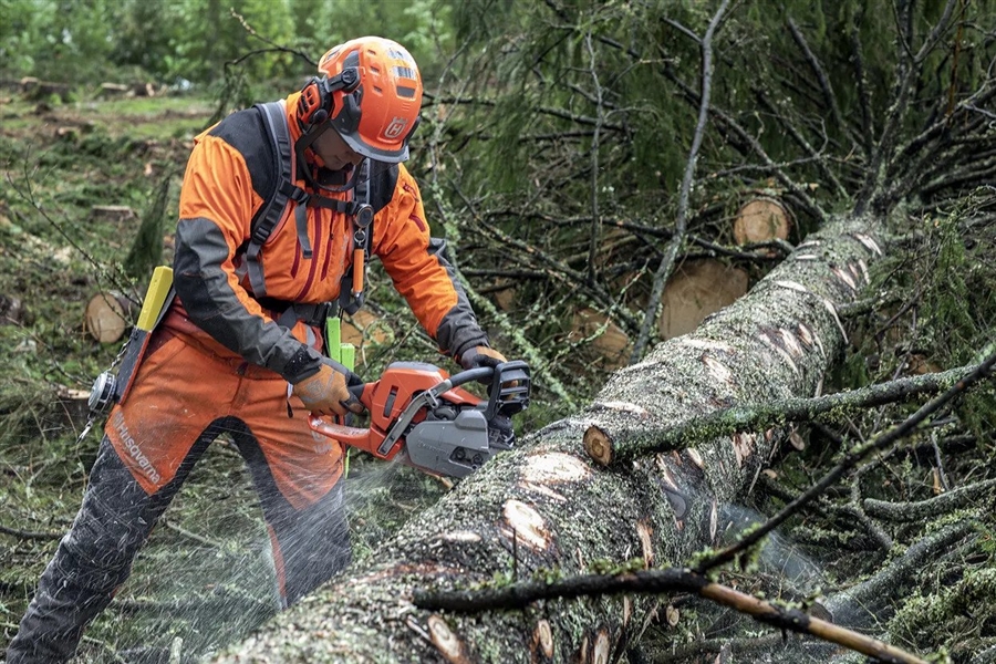 Husqvarna 550 XPG Mark II Chainsaw