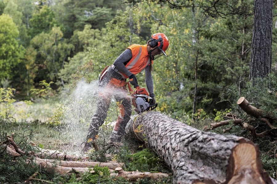 Husqvarna 550 XPG Mark II Chainsaw